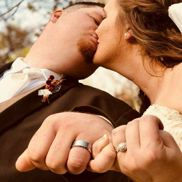 Meet the Posher💜👜💄👑 - Picture 2 of 5